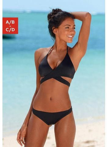 Bench. Triangelbikini in wikkellook